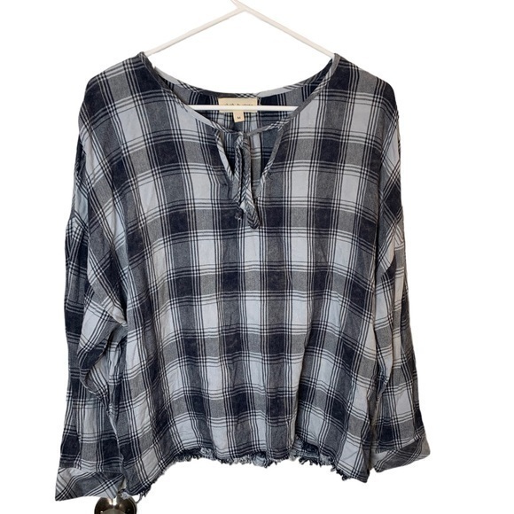 Anthropologie Tops - Anthropologie Cloth And Stone V Neck Flannel Tie Blouse Size Medium